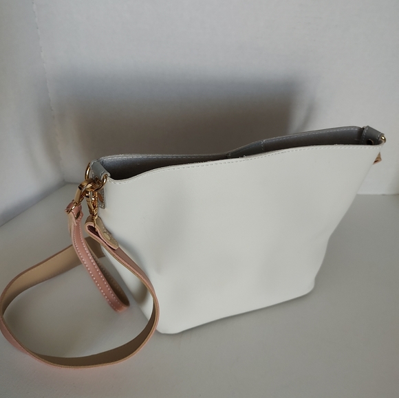 2 toned purse - Picture 3 of 6